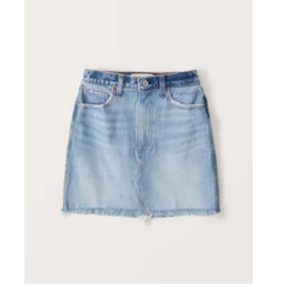 Abercrombie Two Tone Vintage Denim Mini NWT size 29 - Picture 1 of 4